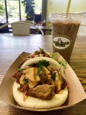 Bao Bao Banh Mi by null