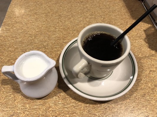 Central Diner by null