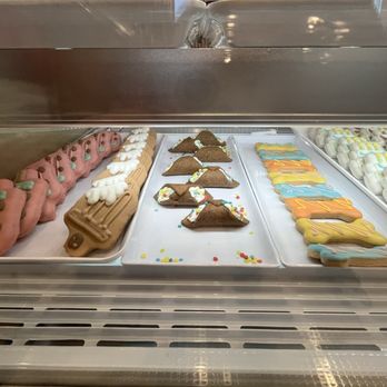 Molly Ds Dog Bakery - Pet Stores Near Me - San Pedro, California Molly Ds Dog Bakery - Pet Stores Near Me - San Pedro, California