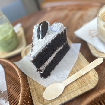 Sumaq Coffee - Oreo cake - Coffee & Tea Near Me - Charlotte, North Carolina Sumaq Coffee - Oreo cake - Coffee & Tea Near Me - Charlotte, North Carolina