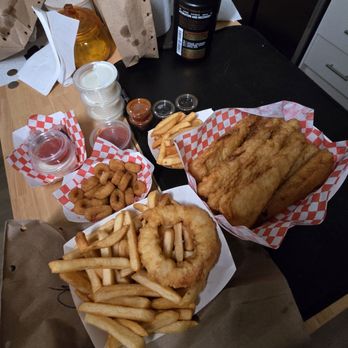 Kitty's Fish & Chips - Seafood Near Me - Covina, California