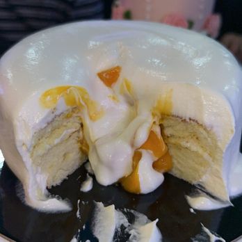 whaT’s More cake studio  - mango durian molten cake - Custom Cakes Near Me - Sunnyvale, California