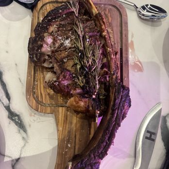 The H Orlando - Tomahawk Steak - Steakhouses Near Me - Orlando, Florida The H Orlando - Tomahawk Steak - Steakhouses Near Me - Orlando, Florida