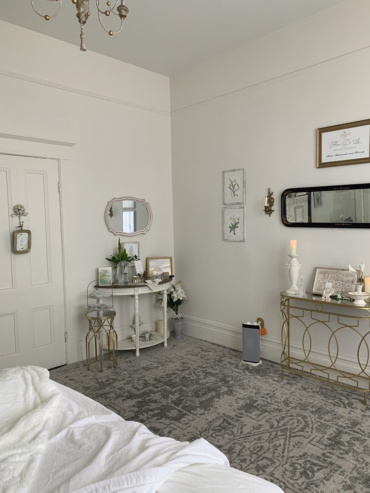 FLEUR DE LIS MASSAGE & BODYWORK Updated October 2024 2233 Santa Clara Ave, Alameda