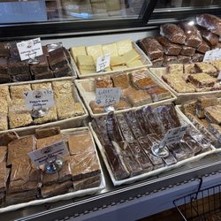 Le Pain d'Alain - Various pastries, bars, breads