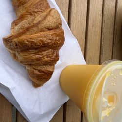 Goldies by Eisenbergs - Tea time
