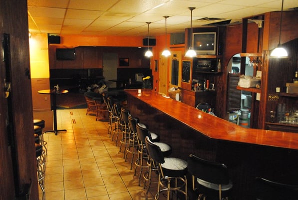 Three Sheets Bar & Grill by null