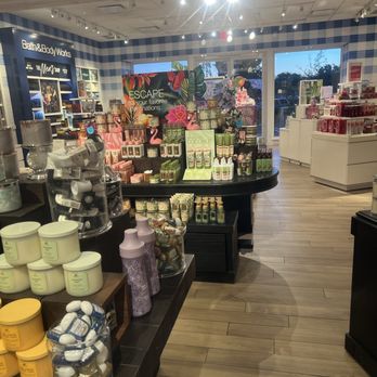 Bath & Body Works - Cosmetics & Beauty Supply Near Me - Santee, California Bath & Body Works - Cosmetics & Beauty Supply Near Me - Santee, California