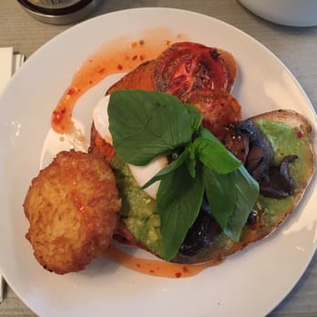 Bill's - Veggie breakfast with crispy potato - Breakfast & Brunch Near Me - Glasgow, GLG