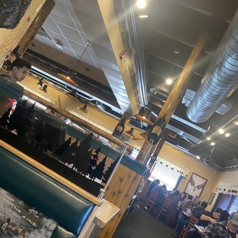 Black Bear Diner Aurora - Diners Near Me - Aurora, Colorado