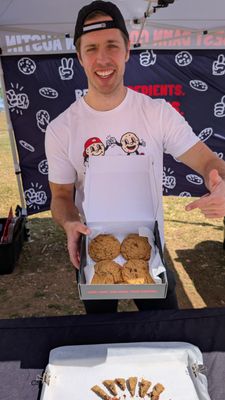Kurty's Cookies by null