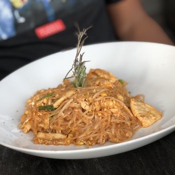 Am Thai Bistro - Chicken Pad Thai - Thai Near Me - Brooklyn, New York Am Thai Bistro - Chicken Pad Thai - Thai Near Me - Brooklyn, New York