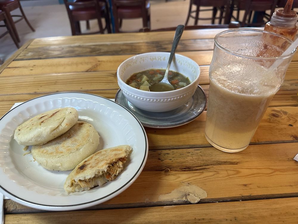 Botanero Latino Colombian & International Cuisine