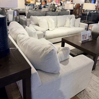 Mathis Home - Midwest City - Sofas - Furniture Stores Near Me - Midwest City, Oklahoma Mathis Home - Midwest City - Sofas - Furniture Stores Near Me - Midwest City, Oklahoma