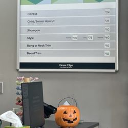 Great Clips - Prices for services offered at this location.