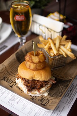 Norman's Tavern by null