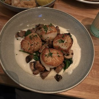 Zane's - Seared Scallops - Steakhouses Near Me - Hermosa Beach, California
