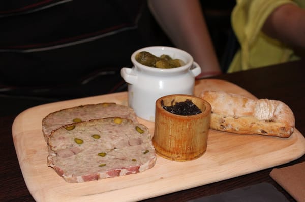 Chez Plumeau by null
