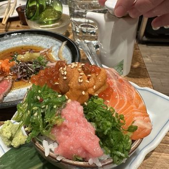 Kiraku - Mini Kaisen Don - Tapas/Small Plates Near Me - Berkeley, California