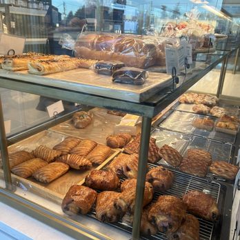 Tous Les Jours - Pastries case - Bakeries Near Me - Columbus, Ohio Tous Les Jours - Pastries case - Bakeries Near Me - Columbus, Ohio