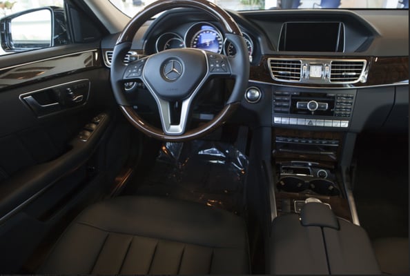 Mercedes-Benz of Nashville by null