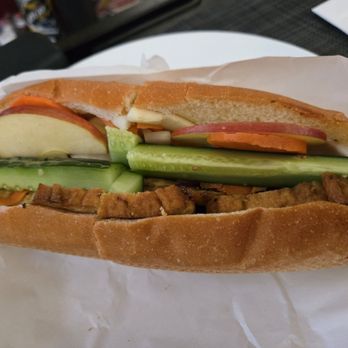 Banh Mi’licious - Lemon grass tofu - Noodles Near Me - Honolulu, Hawaii