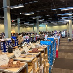 DSW Designer Shoe Warehouse