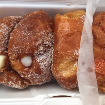Leonard's Bakery - Bakeries Near Me - Honolulu, Hawaii