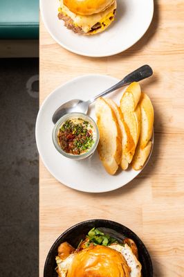 EggHead Sando Café by null