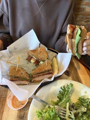 Foster & Logans Pub & Grill by null