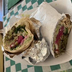 Alees Café - Falafel wrap