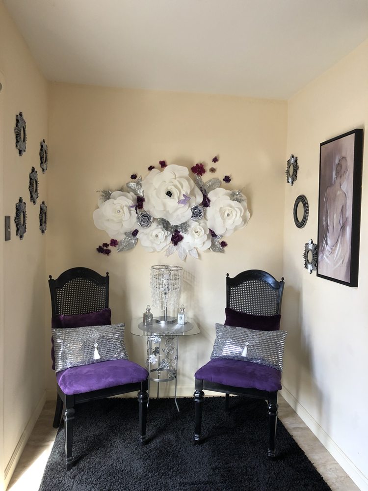 Andre's House of Beauty Day Spa Logo