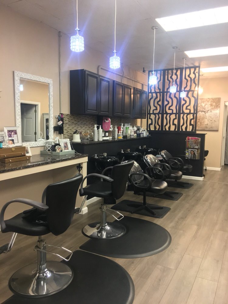 NICOLE’S SALON Updated September 2024 10 Reviews 110 Atwood Ave, Cranston, Rhode Island