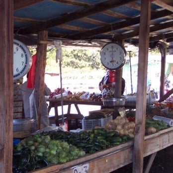 Midgley's Country Flea Market - Flea Markets Near Me - Sebastopol, California