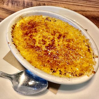Sitting Duck Tavern - Crème brûlée - American Near Me - Oxford, Connecticut Sitting Duck Tavern - Crème brûlée - American Near Me - Oxford, Connecticut