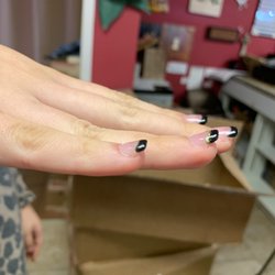Finest Nail & Tanning Salon
