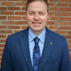 Stephen D McCuin, DDS