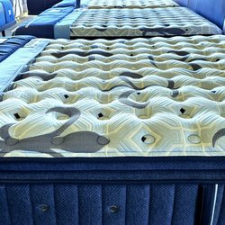 Mattress Firm Clearance Center Litchfield & Bell