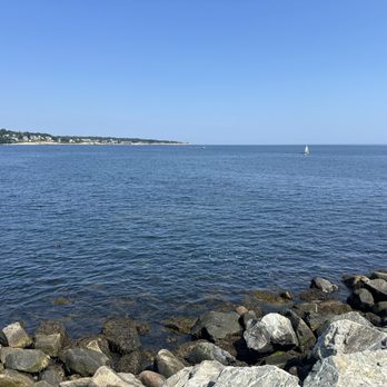 Bearskin Neck - Landmarks & Historical Buildings Near Me Bearskin Neck - Landmarks & Historical Buildings Near Me