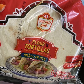 ALDI - A plastic package of Pueblo Lindo flour tortillas labeled as small fajitas, with an image of tacos and a red, white, and black design. - Grocery Near Me - Laurel, Maryland