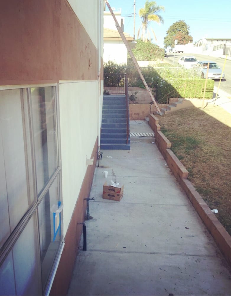 Slide of Navarro Roofing