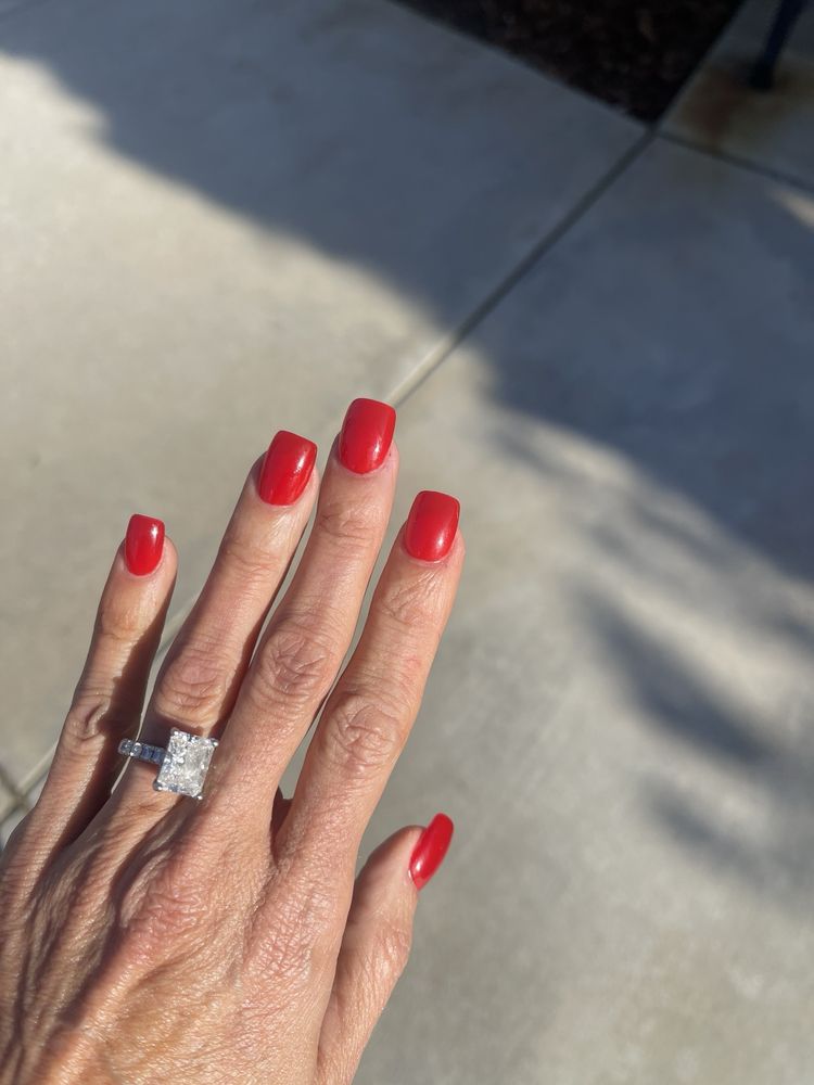 The Hills Nails