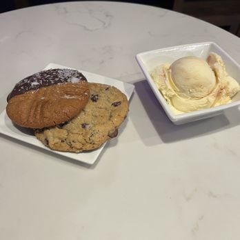 French Broad Chocolate Lounge - Cookies and ice cream - Chocolatiers & Shops Near Me - Asheville, North Carolina French Broad Chocolate Lounge - Cookies and ice cream - Chocolatiers & Shops Near Me - Asheville, North Carolina