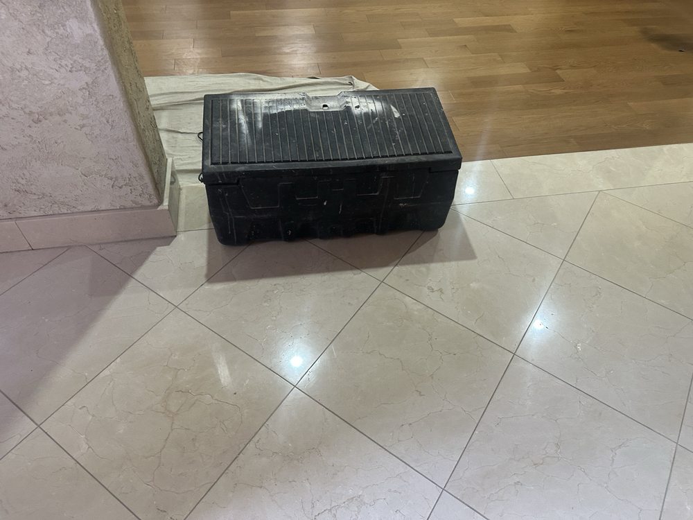 Slide of Mayans & Handyman