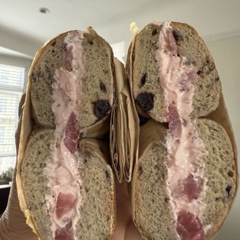 Bageletto - Blueberry bagel w strawberry shmear - Bagels Near Me - San Francisco, California