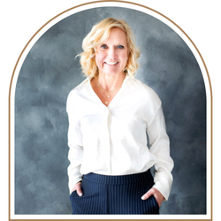 Kelly Campbell - BlueCoast Realty