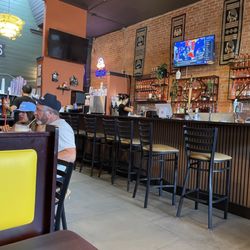 Dos Mezclas Restaurant and Bar