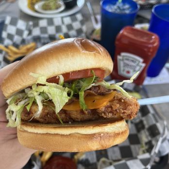 Mila’s On The Manatee - Fried chicken sandwich - American Near Me - Palmetto, Florida