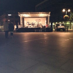 Underhuset - Musik på Axel torv!