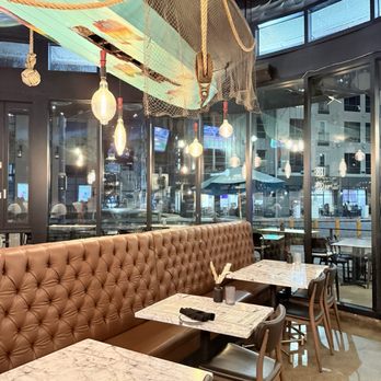 Broken Spirits Distillery - Indoor seating - Distilleries Near Me - Long Beach, California